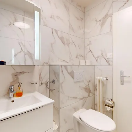 Appartement Modern In The Heart Of
